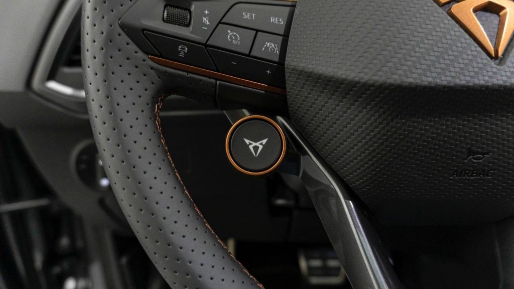 WhatsApp Image 2024-08-14 at 16.15.19 (6)